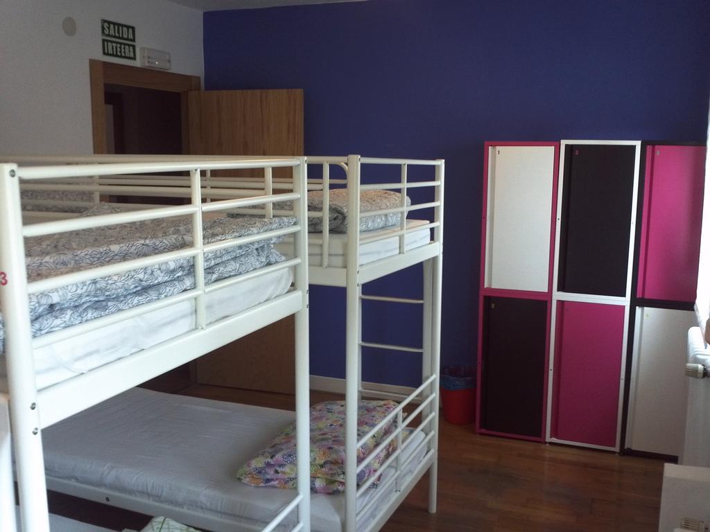 Xarma Hostel Pamplona Szoba fotó